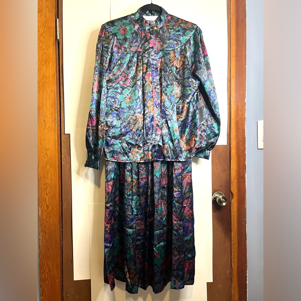 NWT Laura Henson (VTG 12 & 14) Floral Polyester Long Sleeve Blouse and Skirt Set